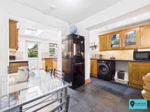 Kitchen/Diner- click for photo gallery